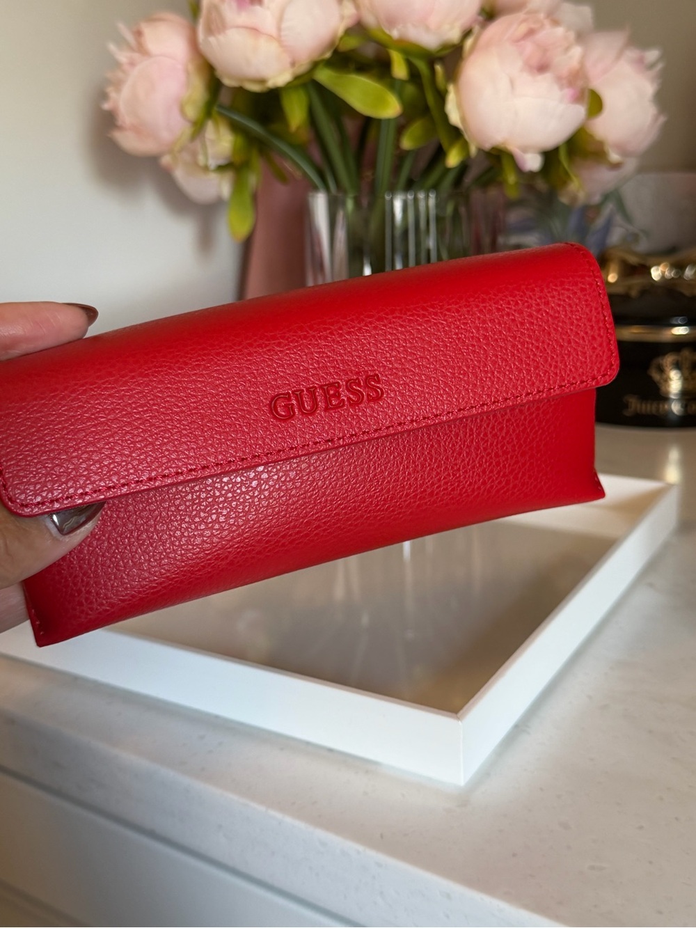 GUESS pink shades and Pebbled Leather Sunglasses Case